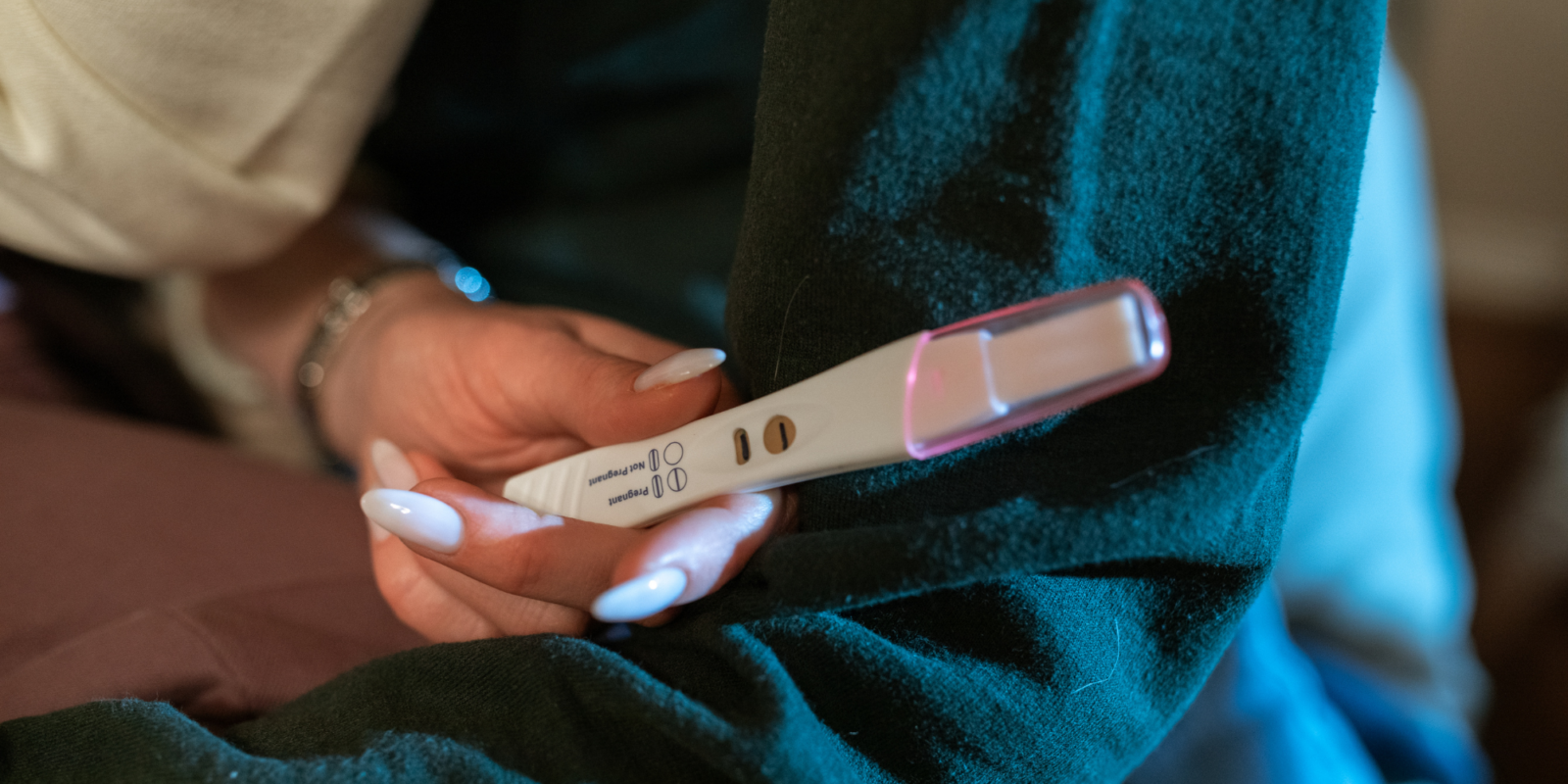 How Do Pregnancy Tests Work? - Little Way